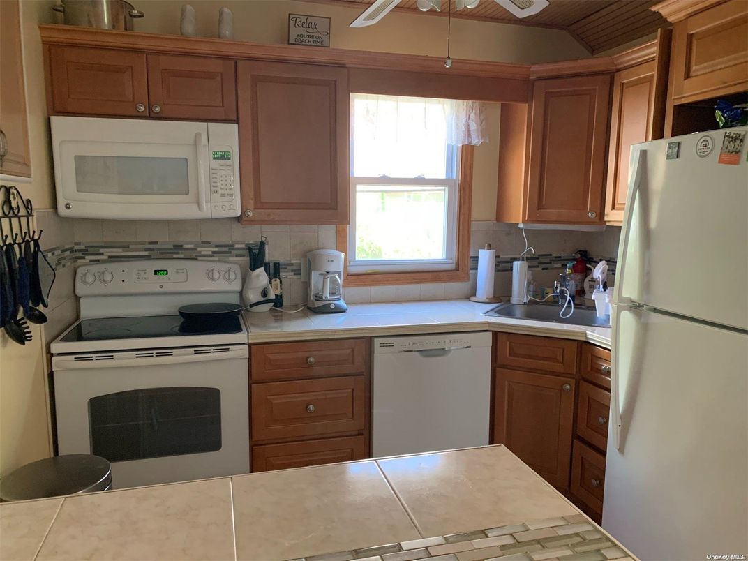 Interior, Kitchen, Tile Countertops