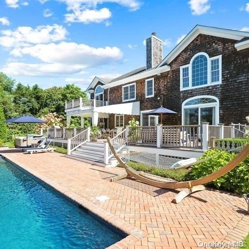 Exterior, Pool