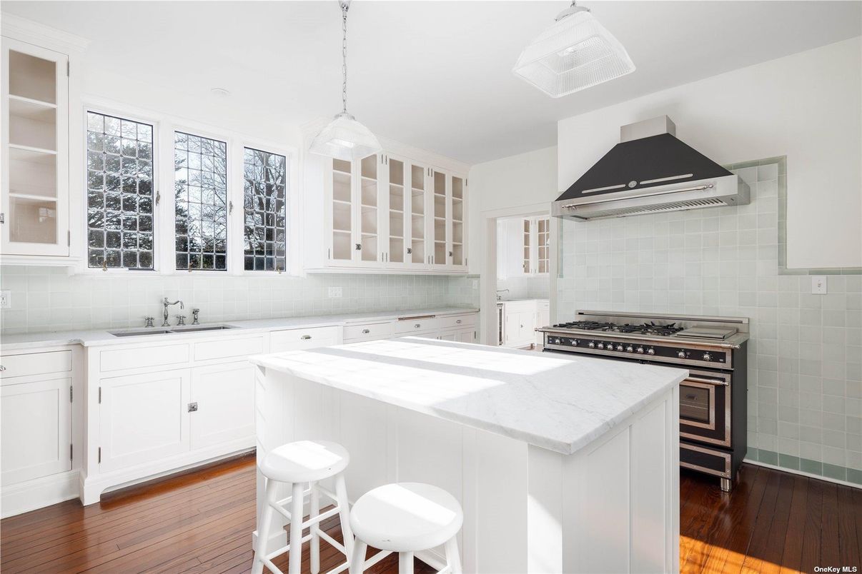 Interior, Kitchen, Pendant Lights, Stainless Steel Appliances, Wood Texture Flooring