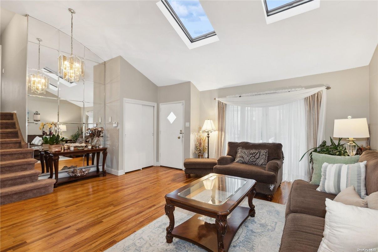Interior, Living room, Pendant Lights, Wood Texture Flooring