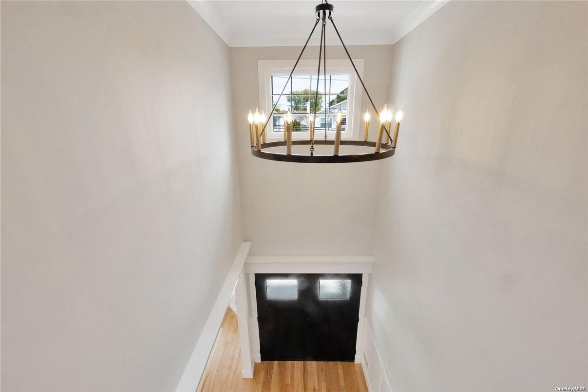 Interior, Pendant Lights, Wood Texture Flooring