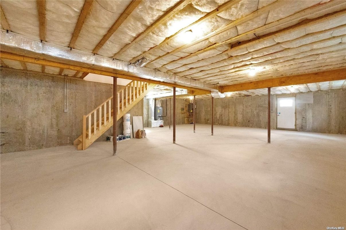 Interior, Wooden Beams