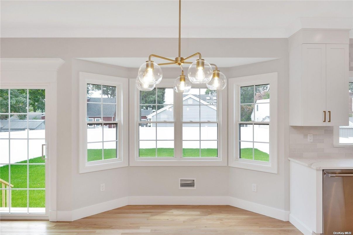 Interior, Kitchen, Pendant Lights, Wood Texture Flooring