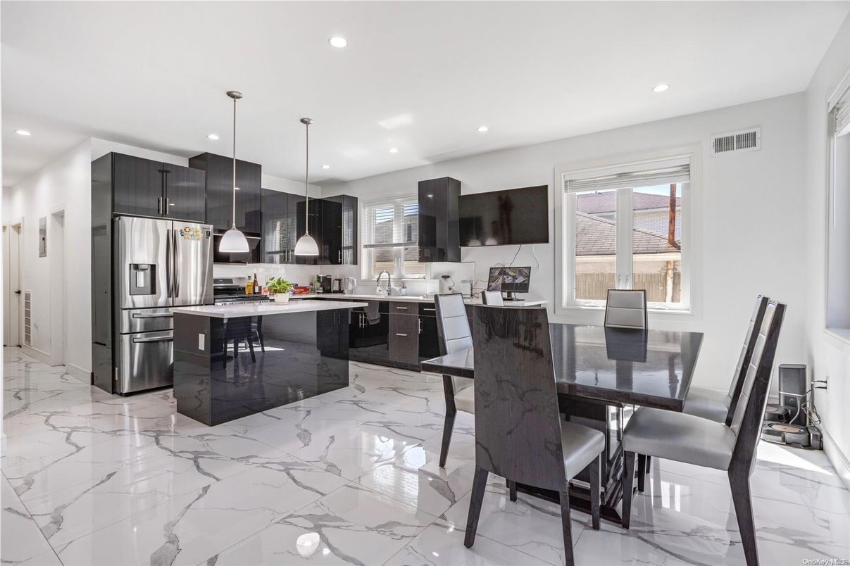 Dining room, Interior, Kitchen, Marble, Pendant Lights, Recessed Lighting, Stainless Steel Appliances