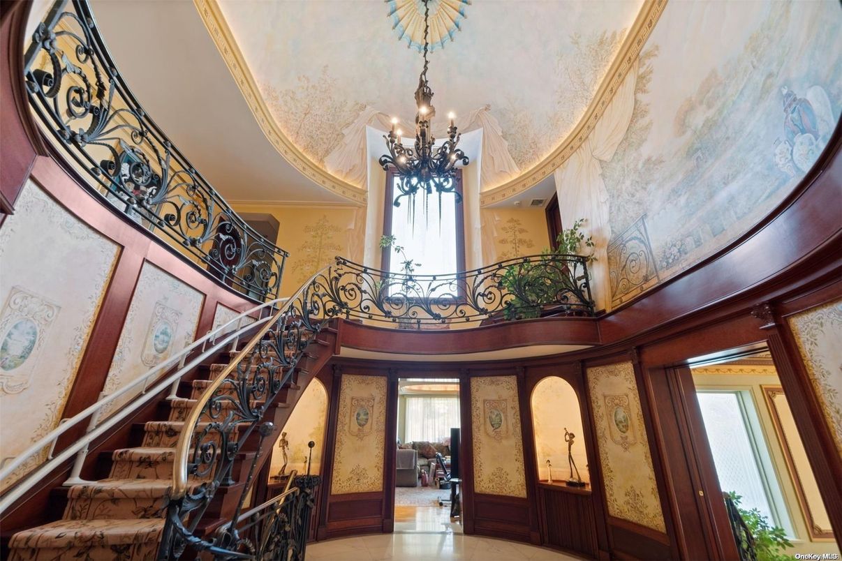 Chandelier, Interior, Marble