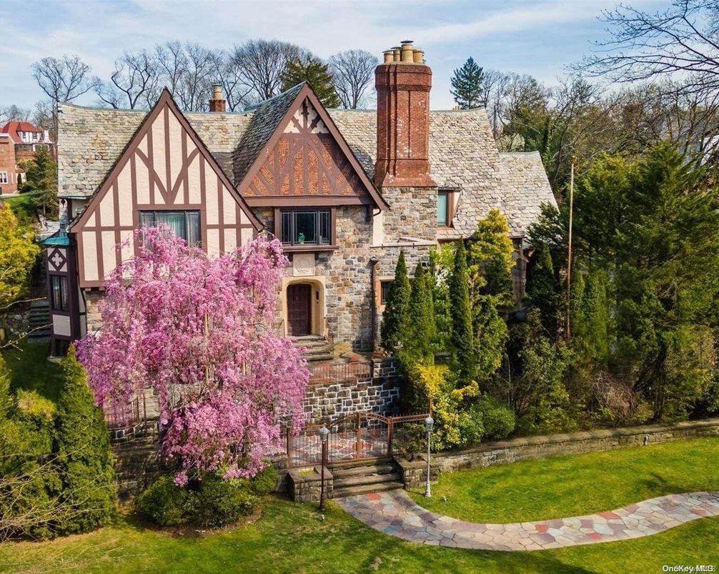 Backyard, Exterior, Facade, Tudor Revival