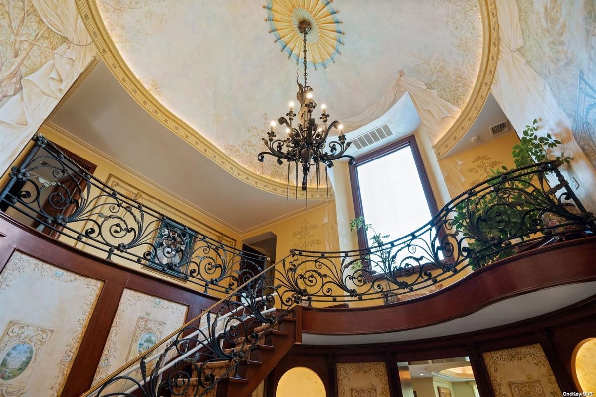 Chandelier, Interior, Piano