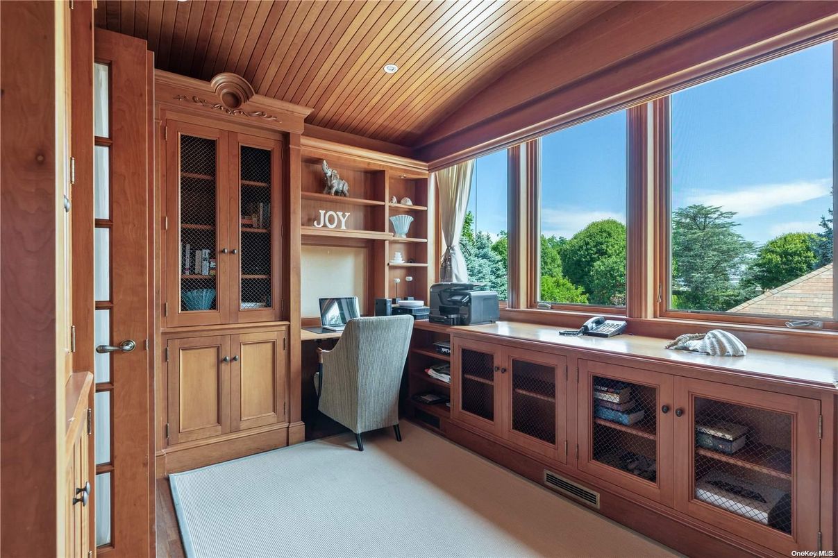 Home Office, Interior, Recessed Lighting, Wooden Beams, Wooden Ceilings