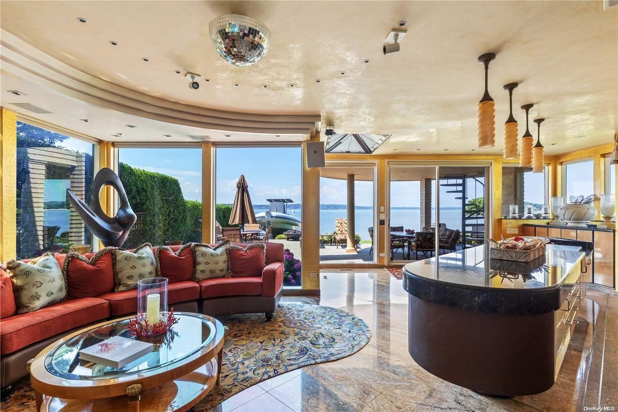 Interior, Living room, Pendant Lights, Recessed Lighting, Water