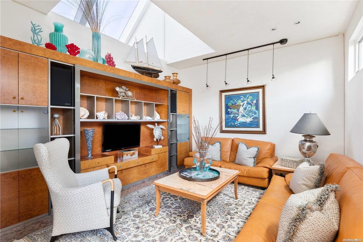 Interior, Living room