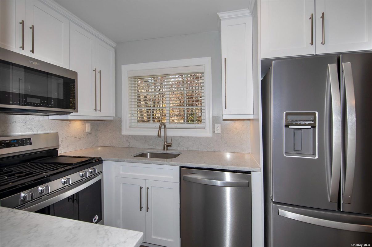 Interior, Kitchen, Stainless Steel Appliances