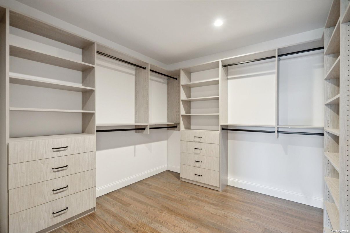 Interior, Recessed Lighting, Walk-in Closets, Wood Texture Flooring
