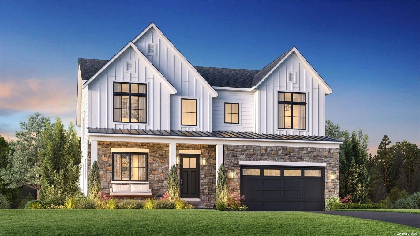 Attached, Exterior, Facade, Farmhouse