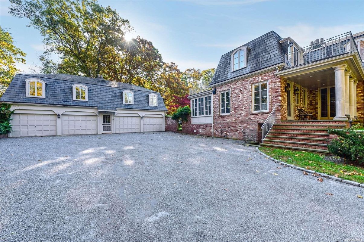 Attached, Exterior, Facade, Brick Facade, Cape Cod