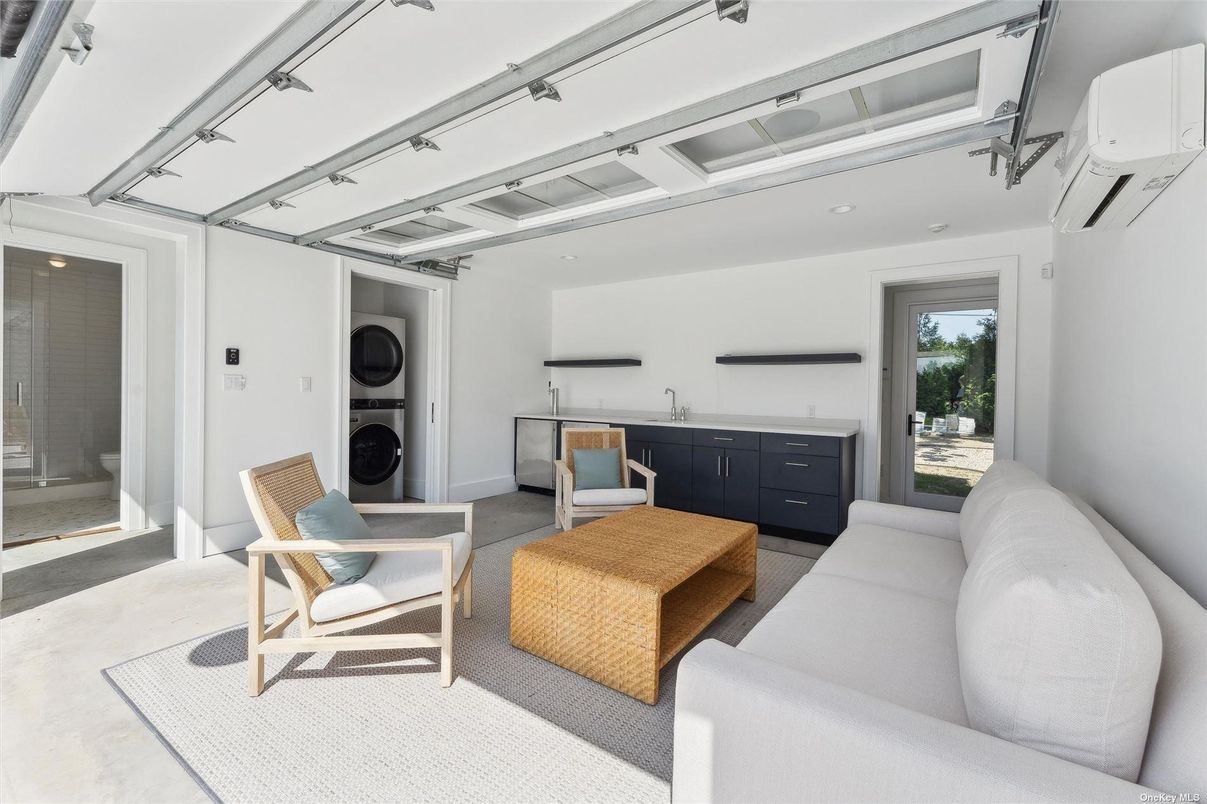 Interior, Living room, Washer