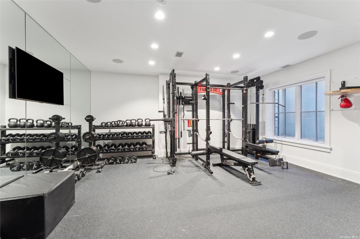 Fitness Equipment, Interior, Recessed Lighting