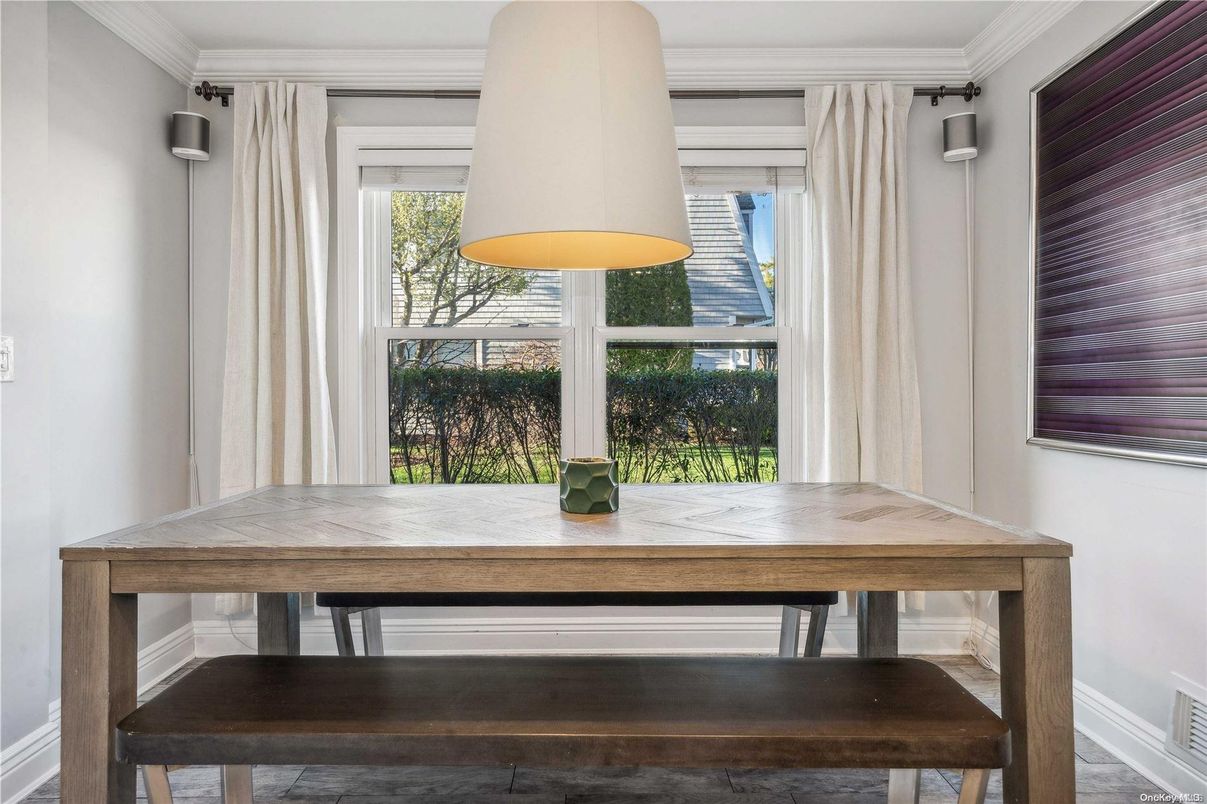 Dining room, Interior, Pendant Lights