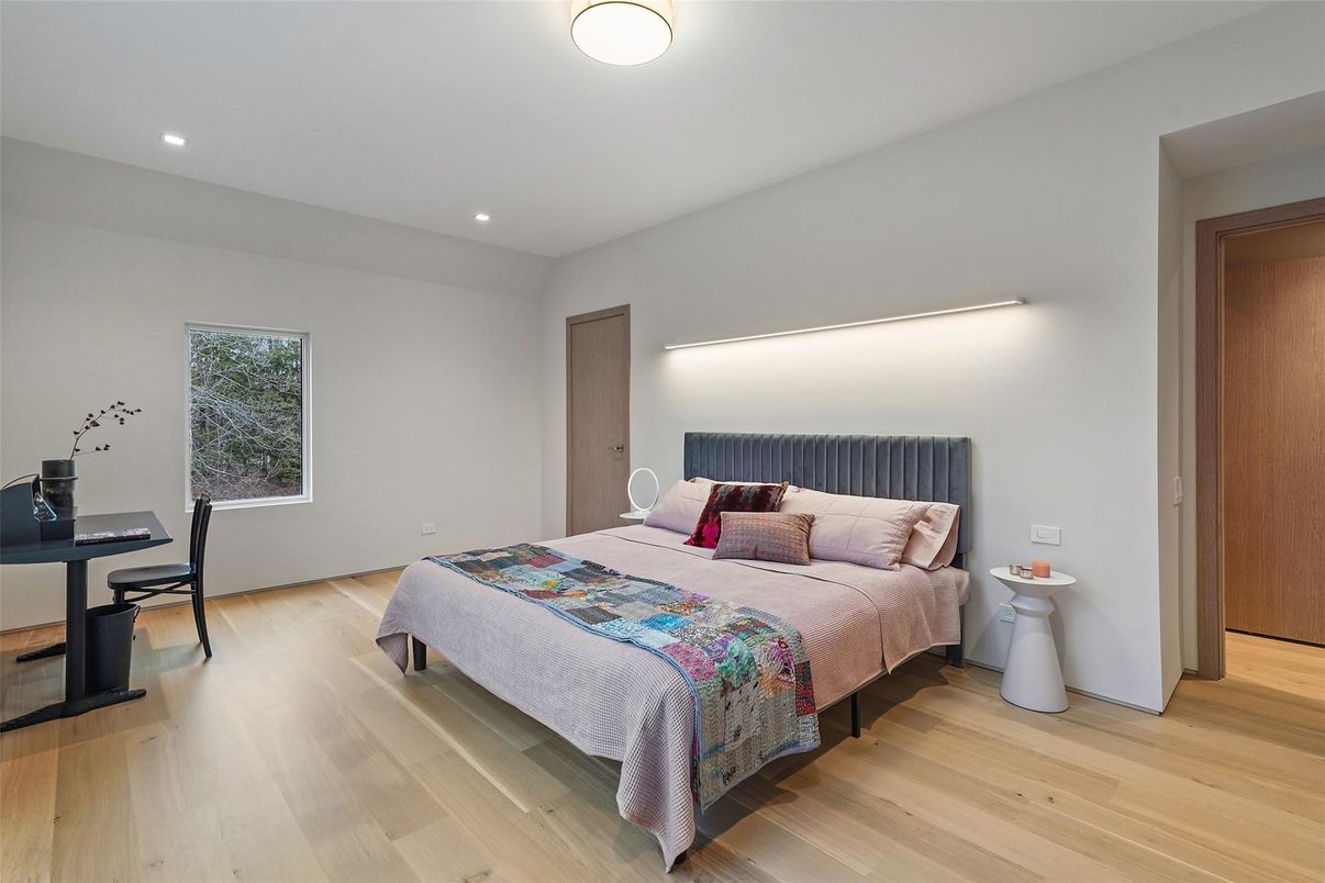 Bedroom, Interior, Recessed Lighting, Wood Texture Flooring