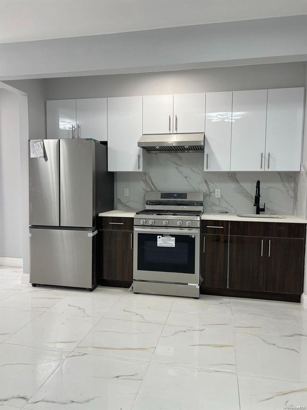 Interior, Kitchen, Marble, Marble Walls, Stainless Steel Appliances