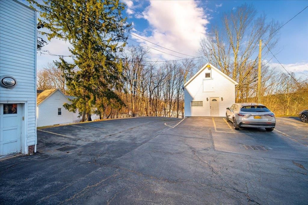Backyard, Detached Garage, Exterior