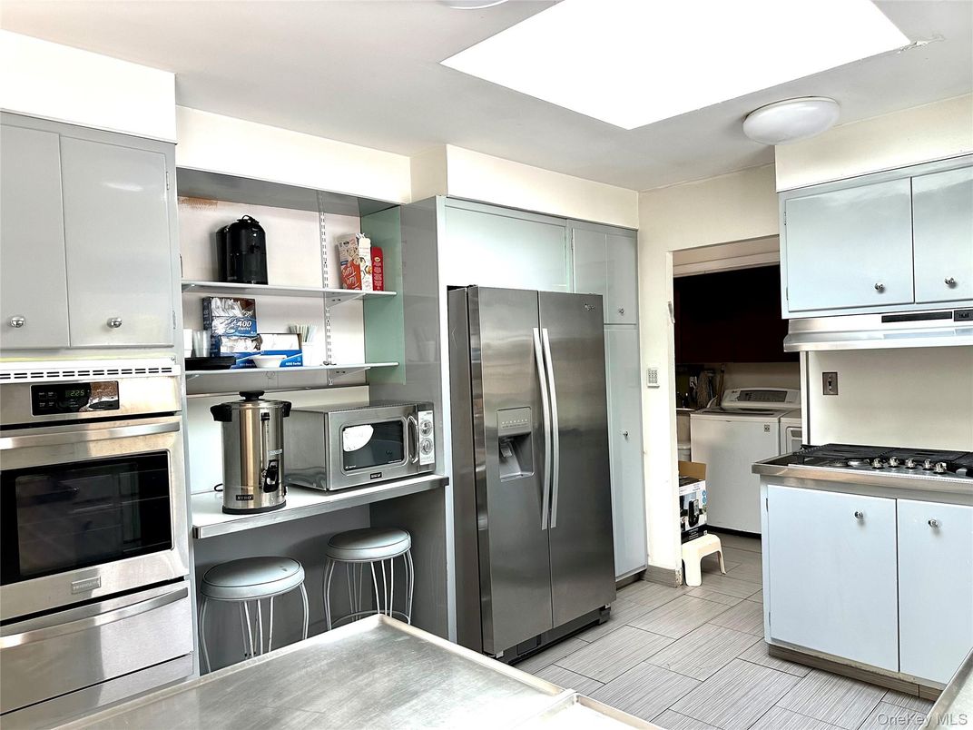 Interior, Kitchen, Stainless Steel Appliances