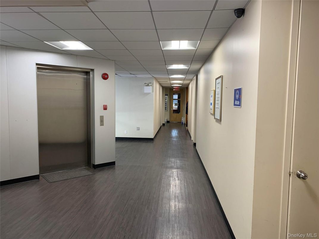 Elevator, Interior, Recessed Lighting