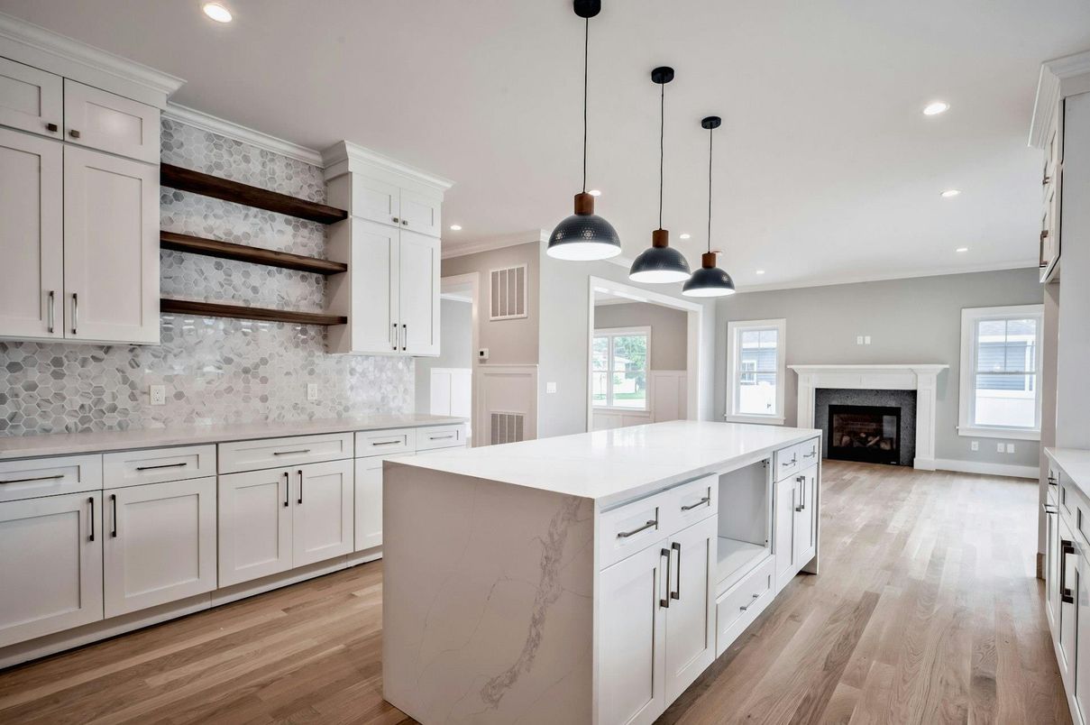 Fireplace, Interior, Kitchen, Pendant Lights, Recessed Lighting, Wood Texture Flooring