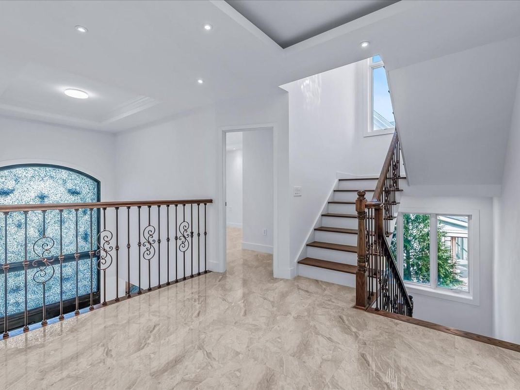 Interior, Marble, Recessed Lighting