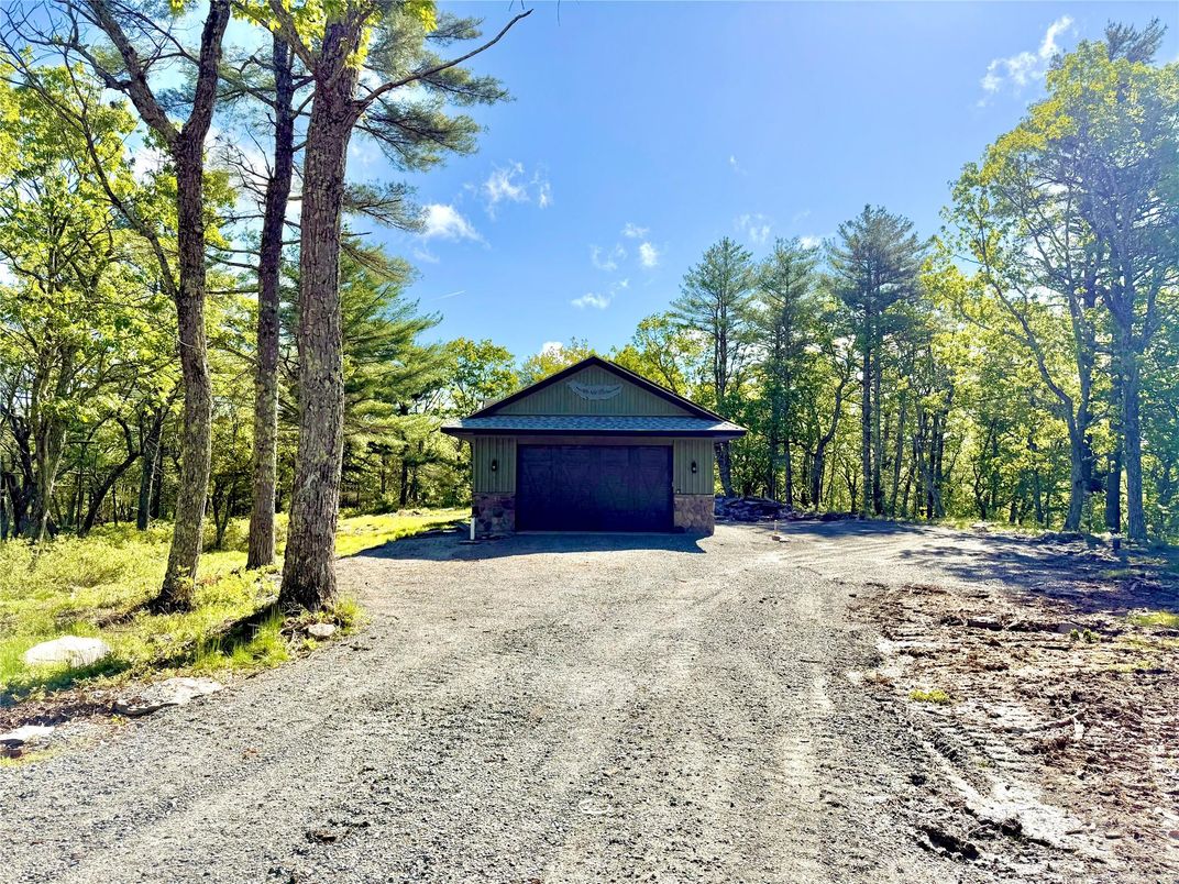 Backyard, Detached Garage, Exterior