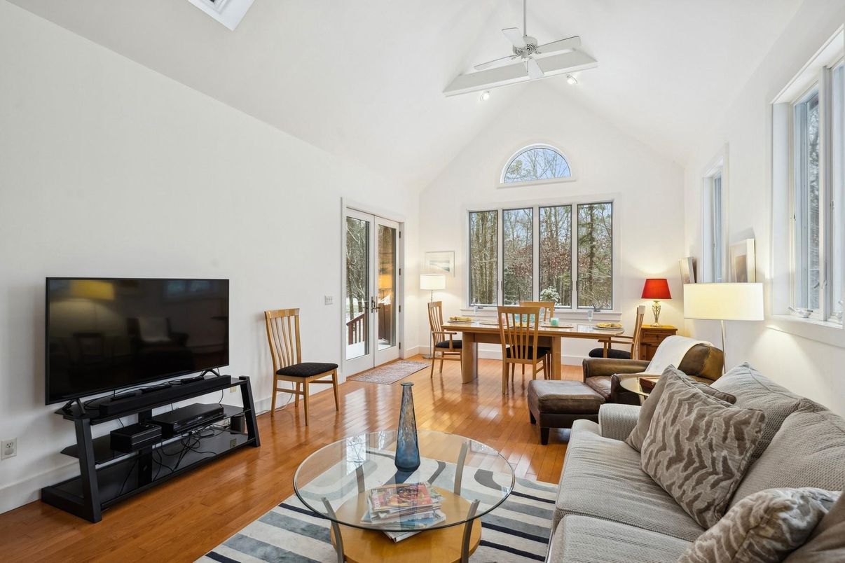 Dining room, Interior, Living room, Wood Texture Flooring