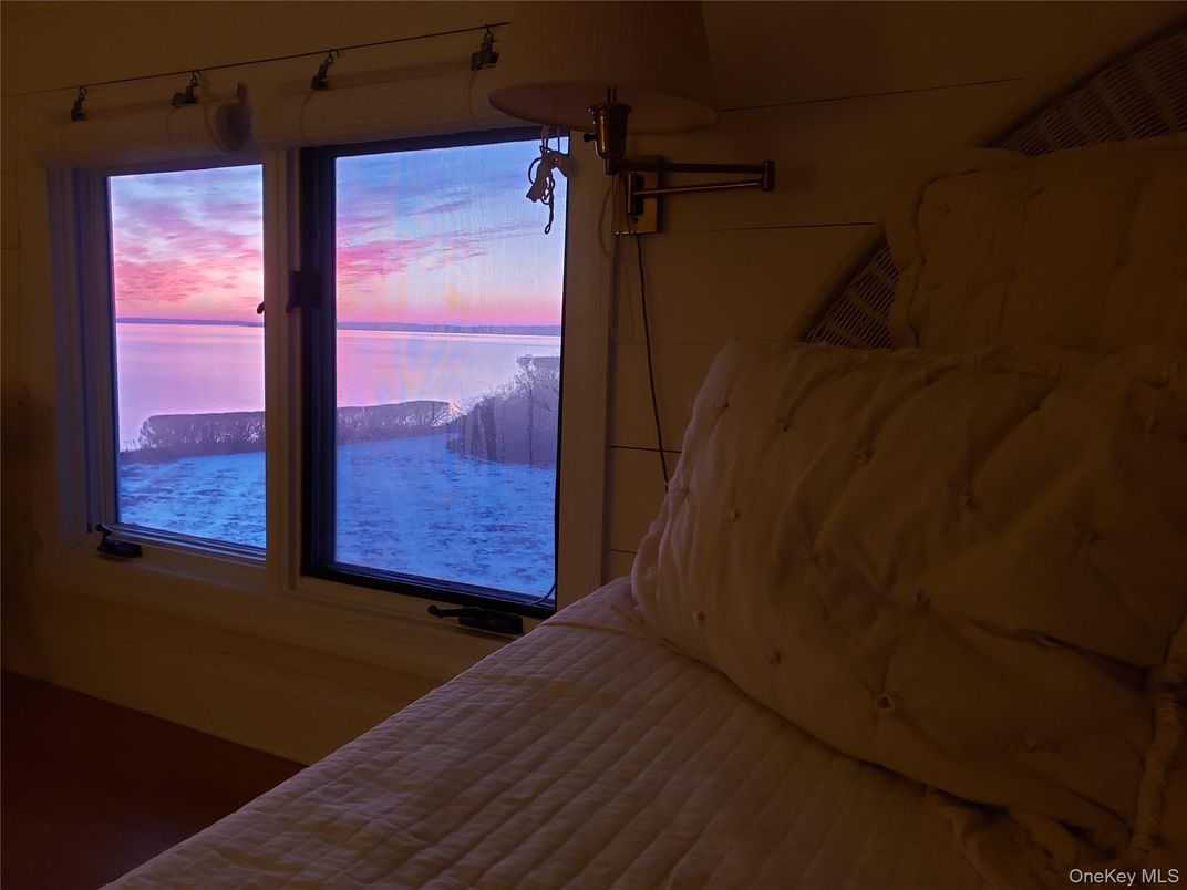 Bedroom, Interior, Water, Wood Texture Flooring
