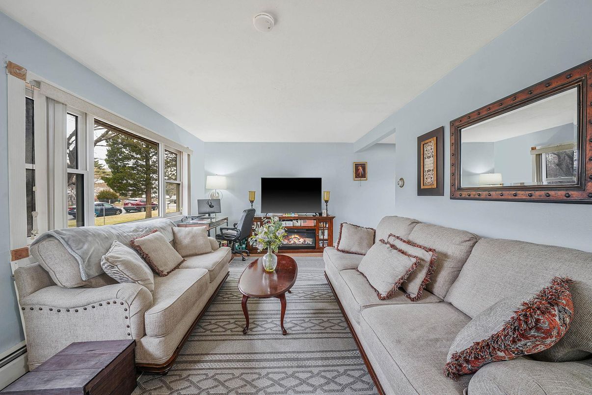 Fireplace, Interior, Living room