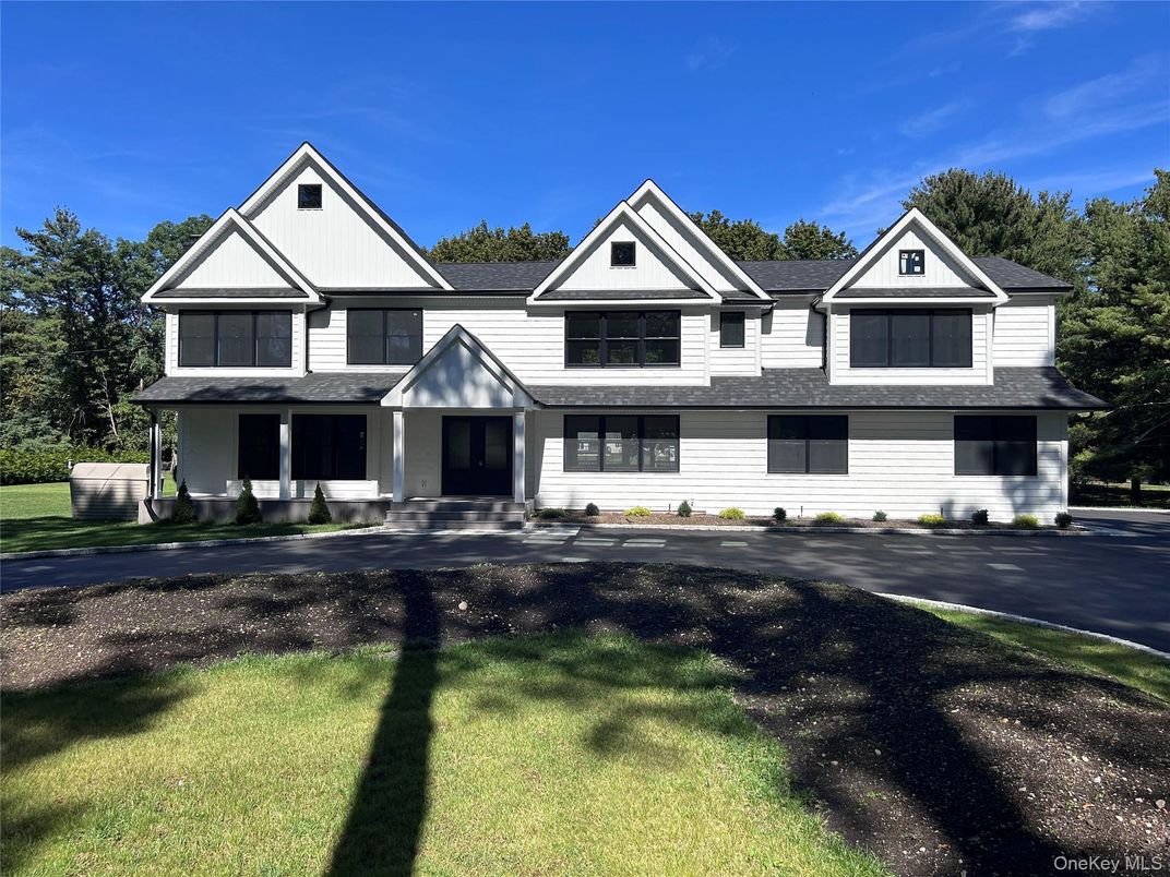 Exterior, Facade, Farmhouse