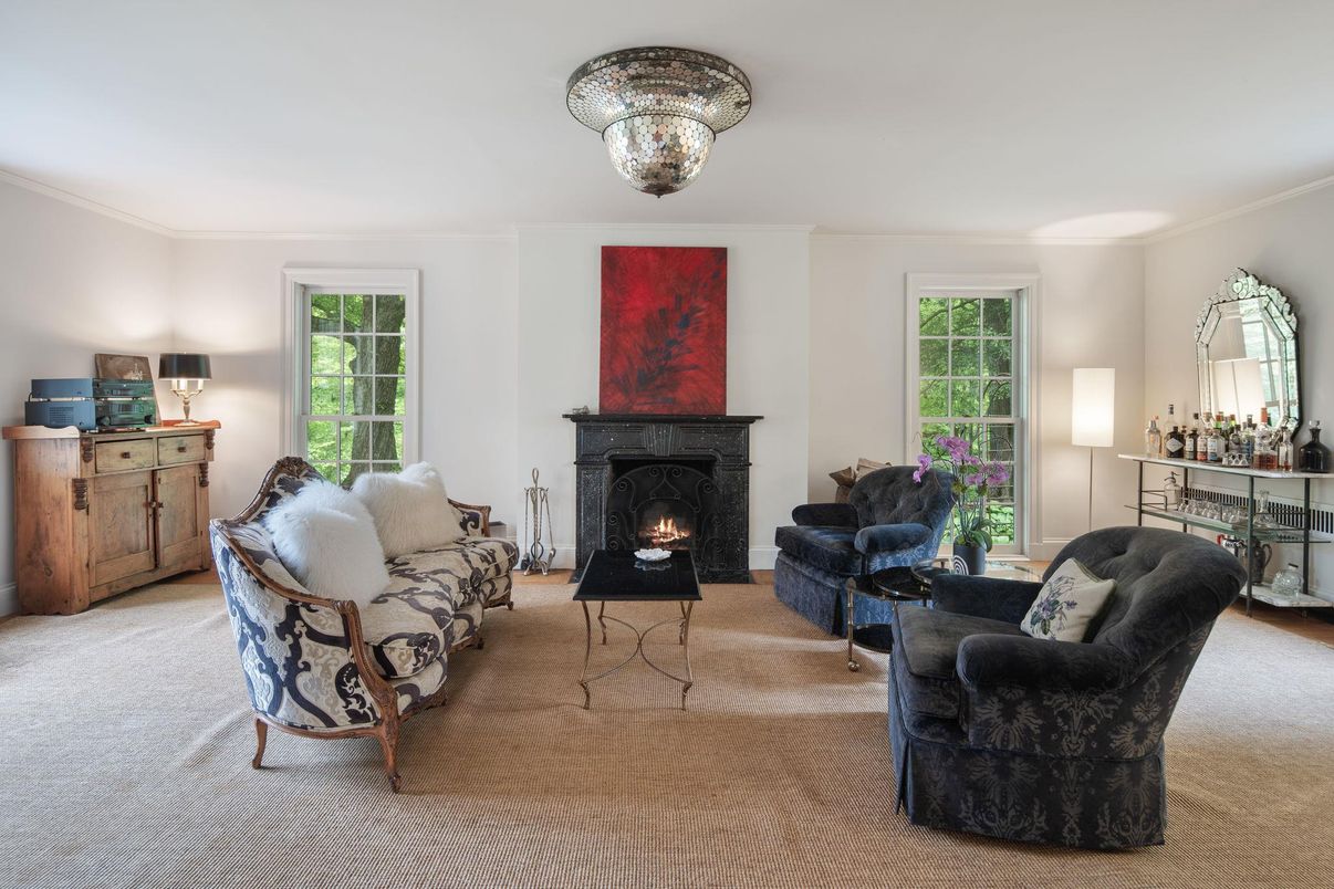 Fireplace, Interior, Living room