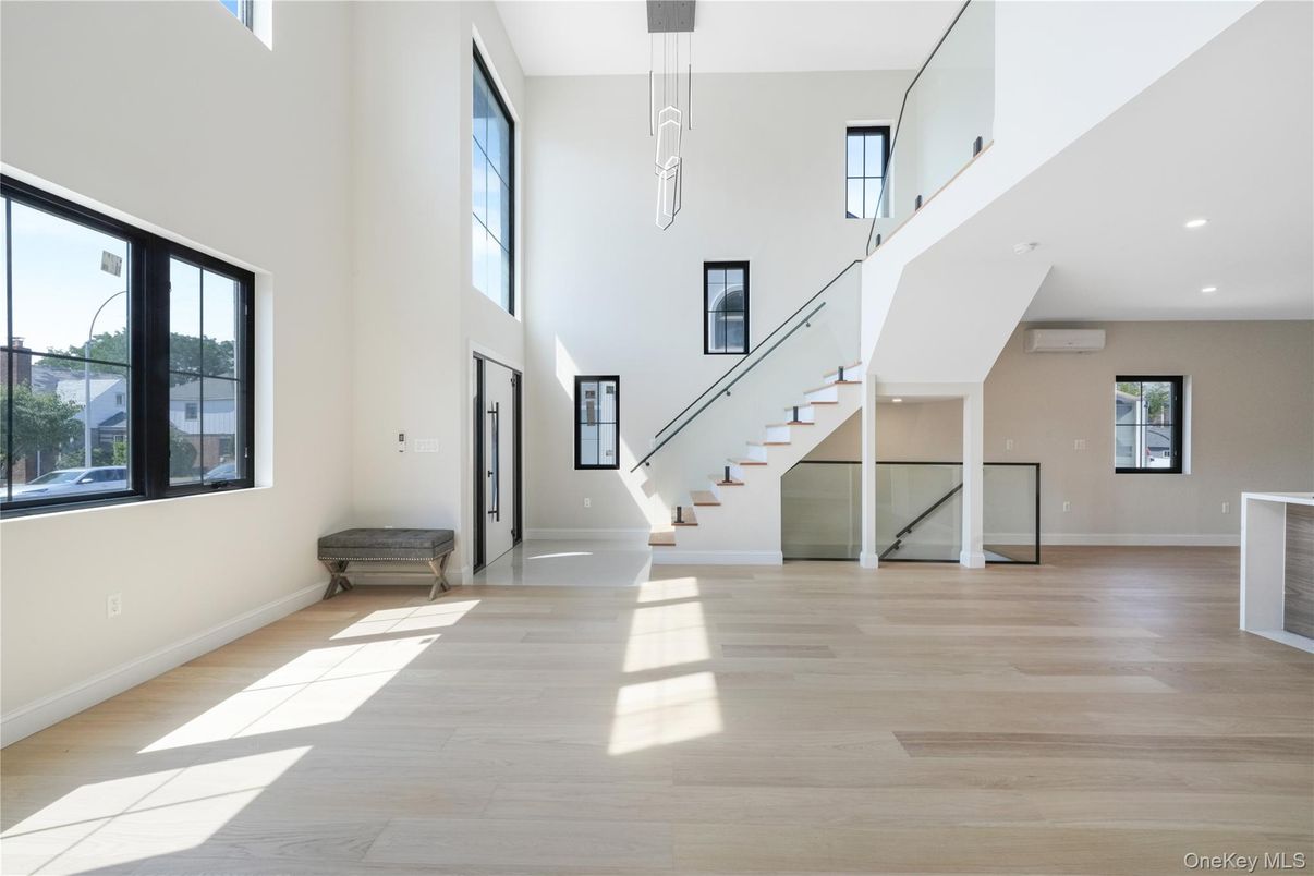 Interior, Pendant Lights, Recessed Lighting, Wood Texture Flooring