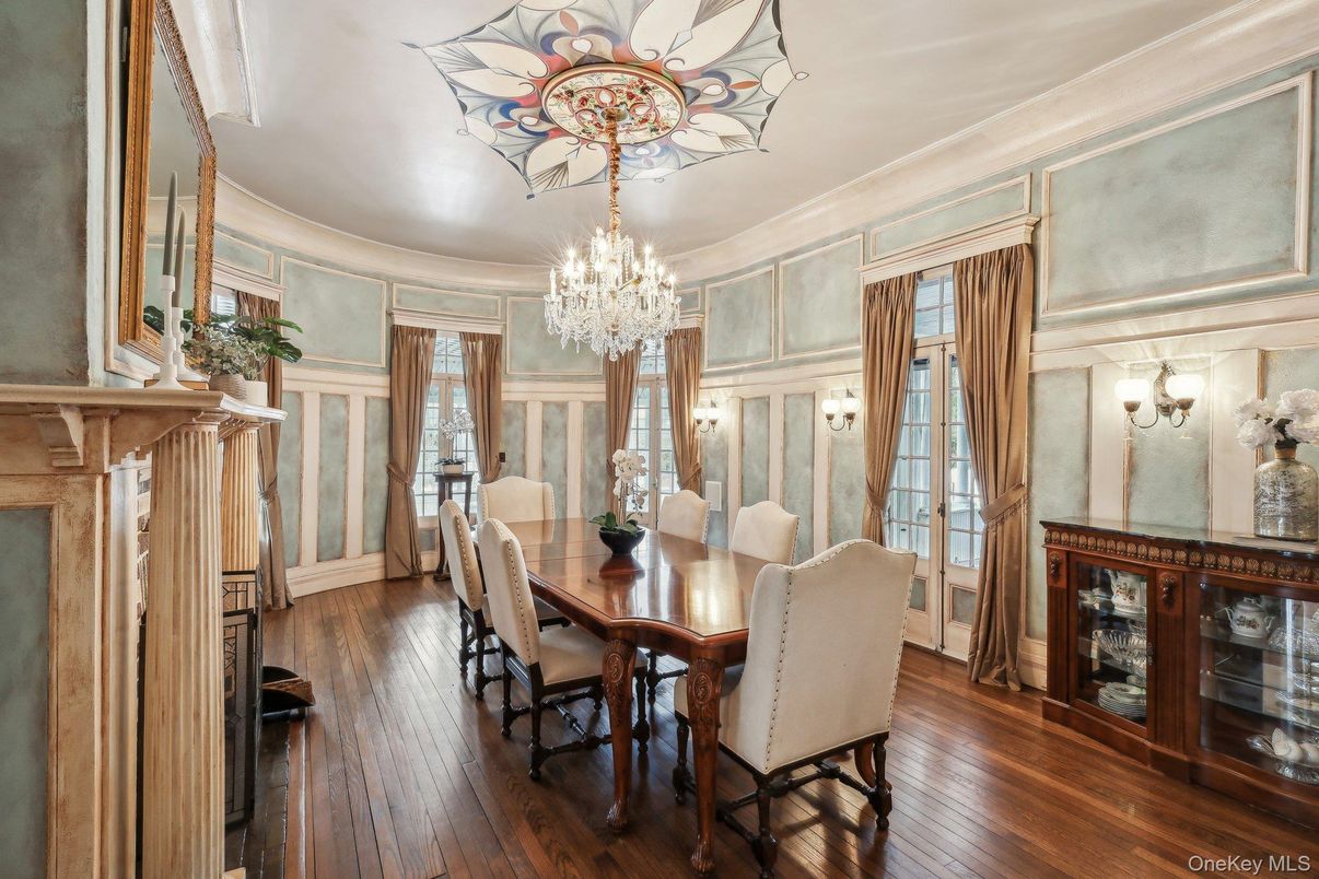 Chandelier, Dining room, Interior, Wood Texture Flooring