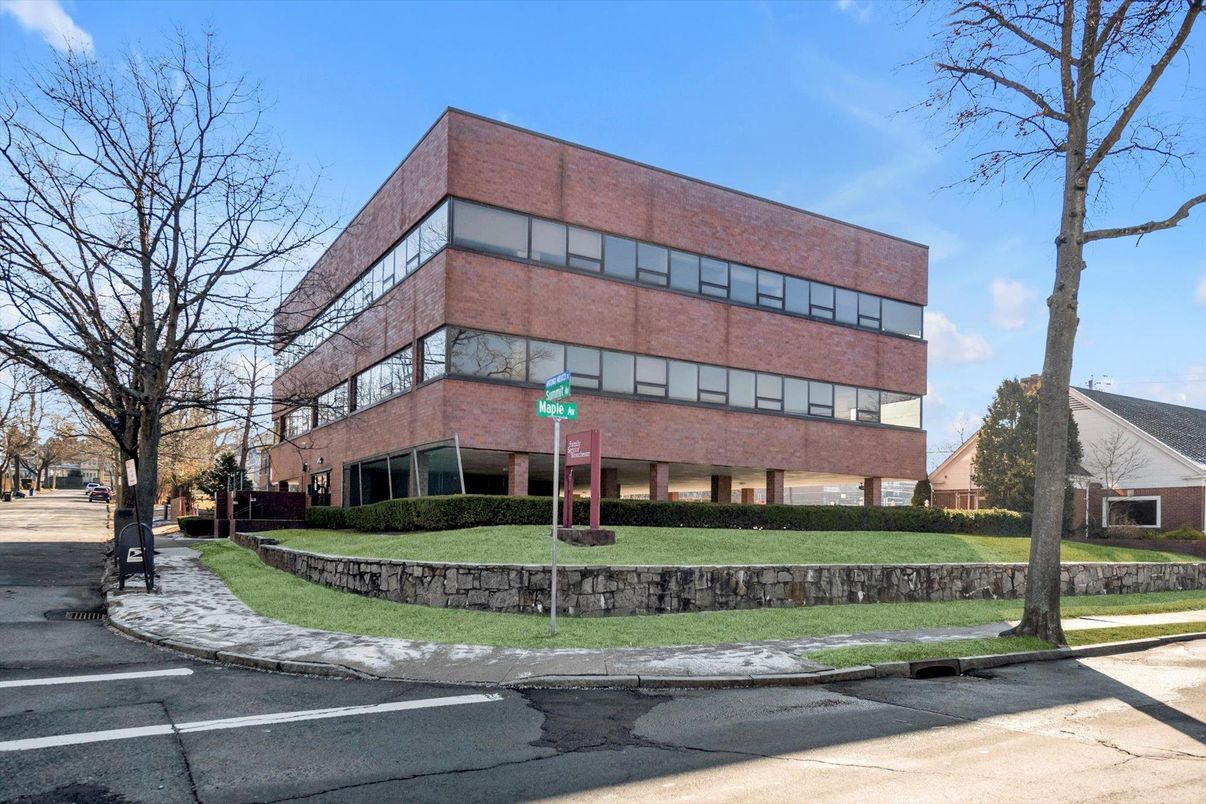 Backyard, Exterior, Facade, Condo Building