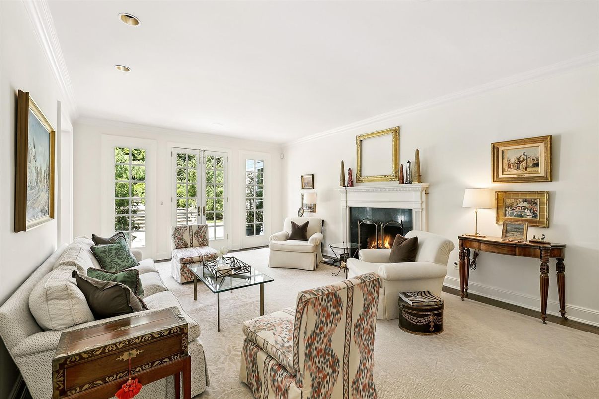 Fireplace, Interior, Living room, Recessed Lighting