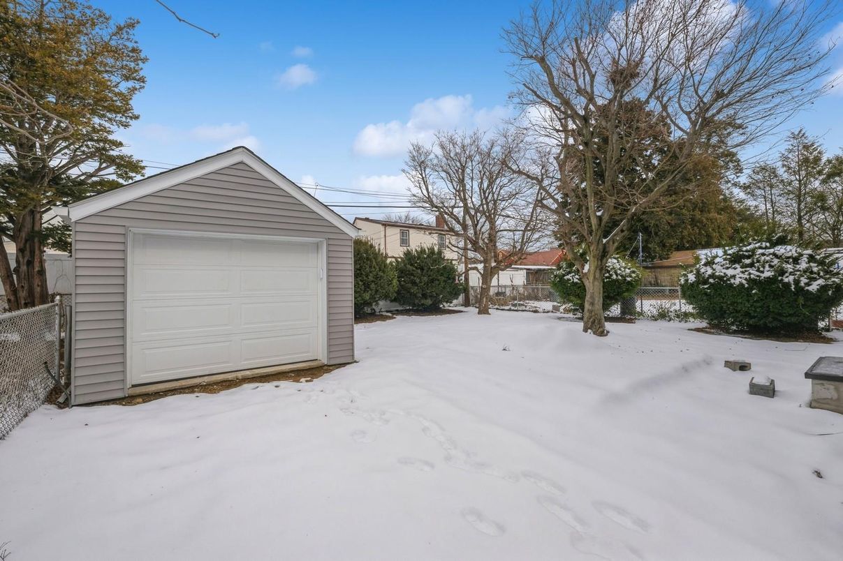 Backyard, Detached Garage, Exterior