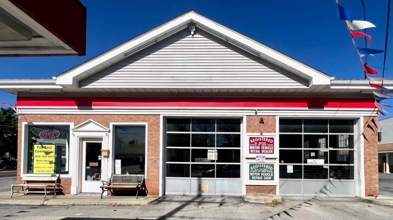 Exterior, Facade, Brick Facade, None