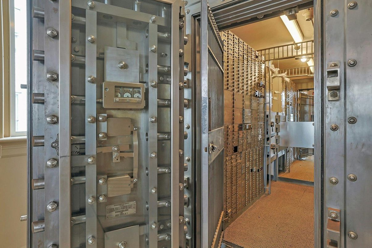 Interior, Wine Storage