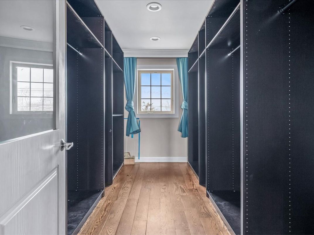 Interior, Recessed Lighting, Walk-in Closets, Wood Texture Flooring