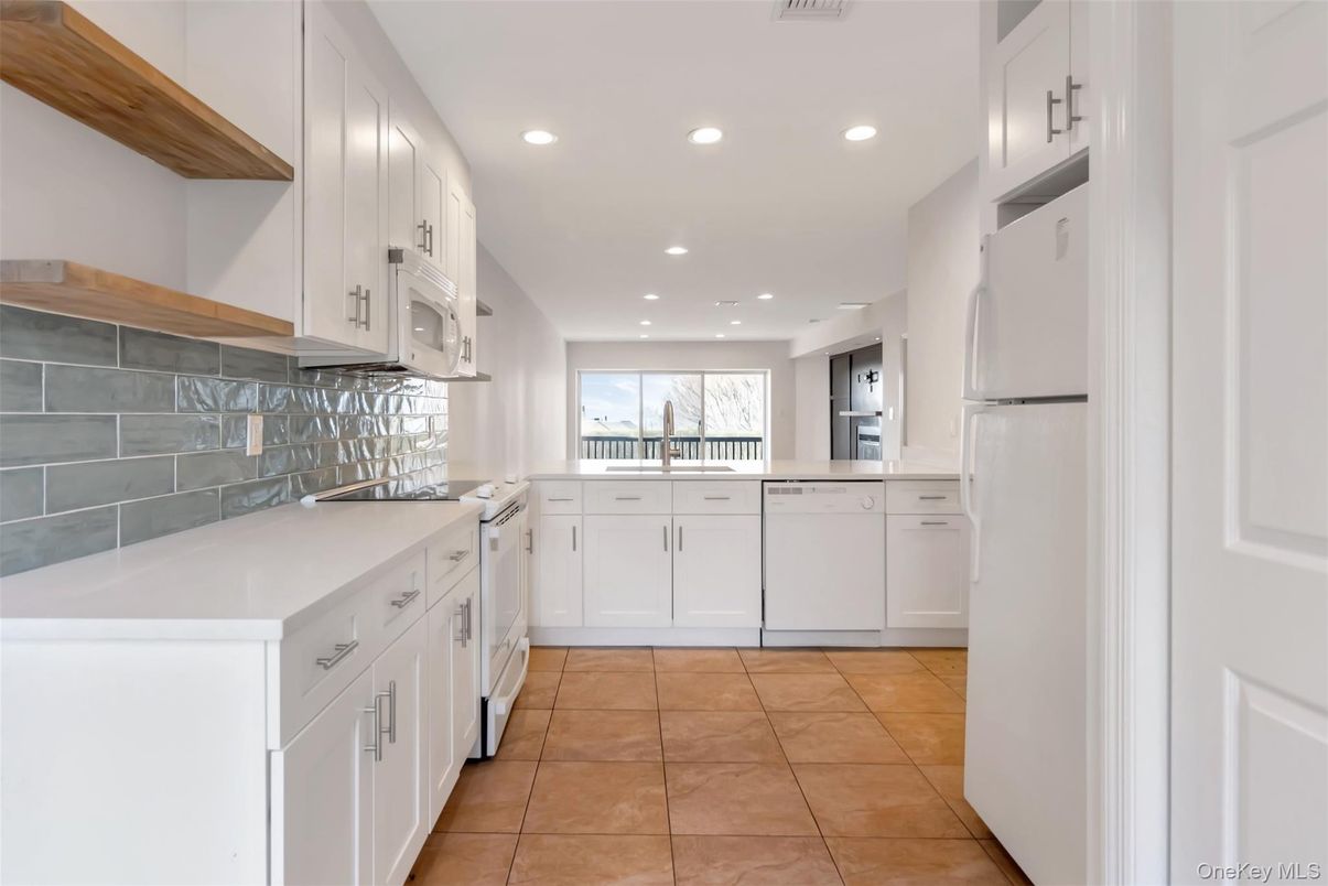 Interior, Kitchen, Recessed Lighting