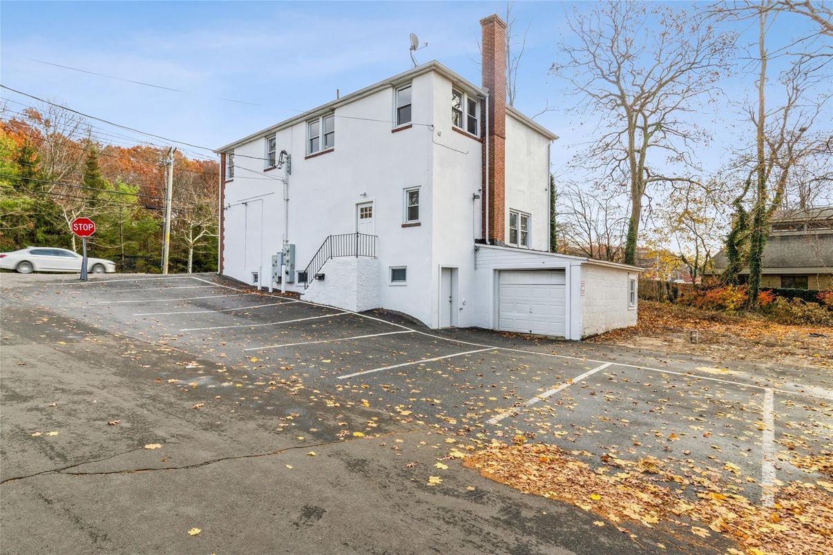 Detached Garage, Exterior