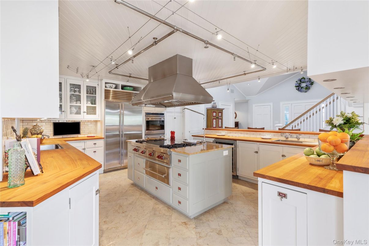 Interior, Kitchen, Stainless Steel Appliances