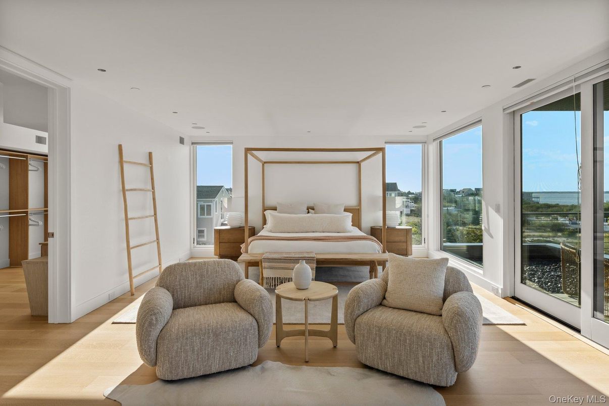 Bedroom, Interior, Recessed Lighting, Water, Wood Texture Flooring