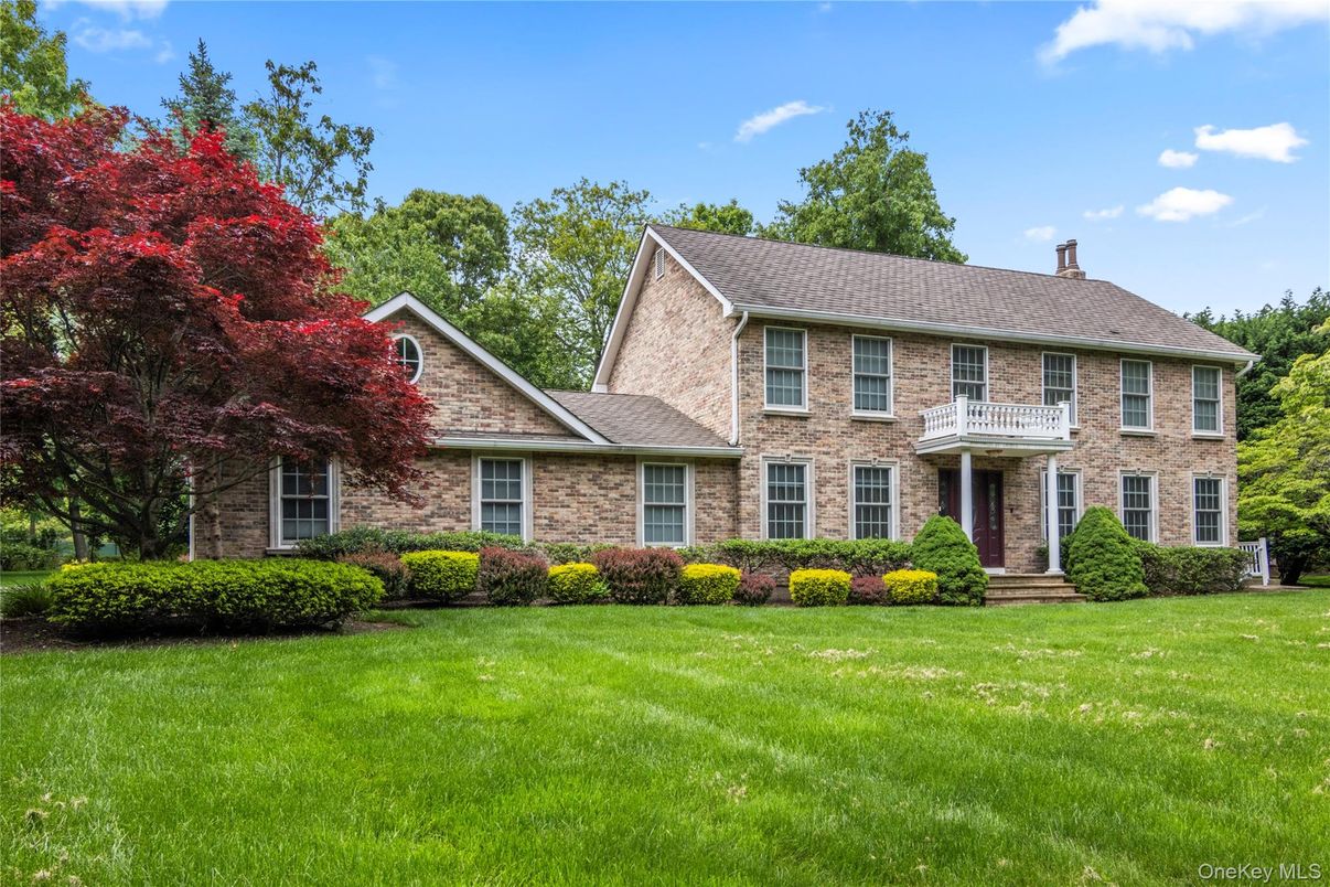 Exterior, Facade, Brick Facade, Georgian