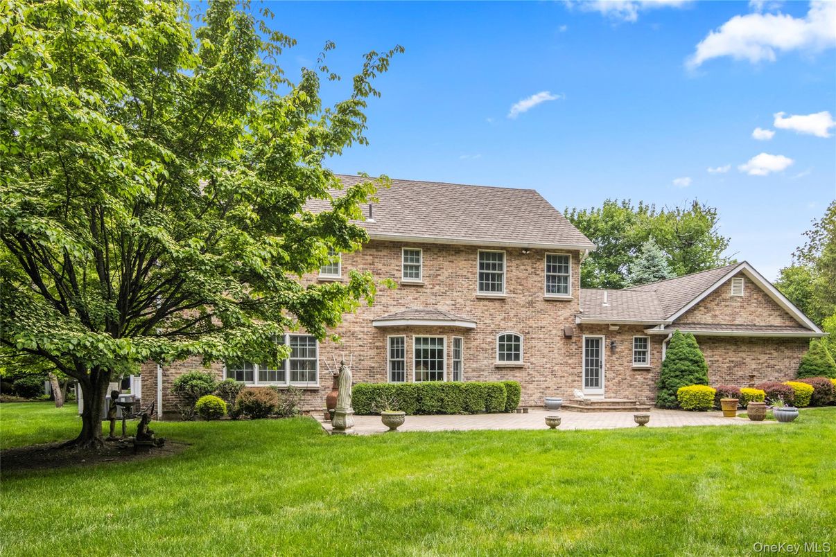 Backyard, Exterior, Facade, Brick Facade, French Provincial