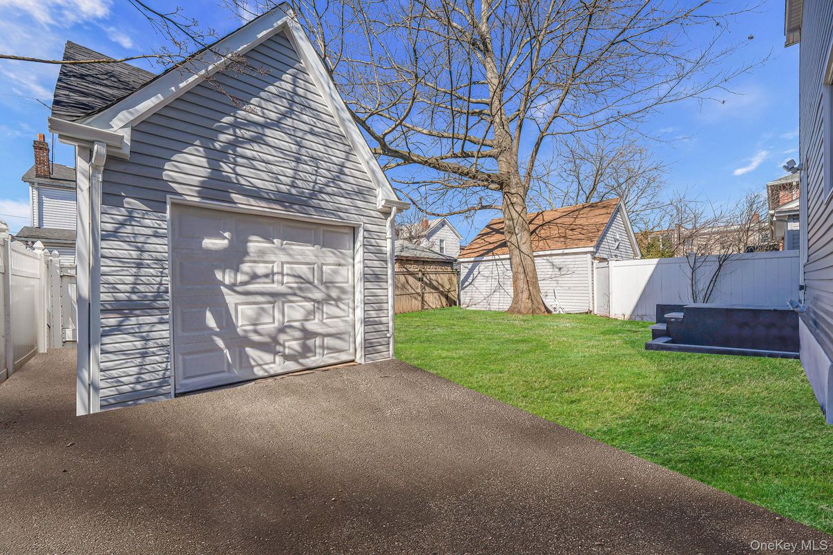Backyard, Detached Garage, Exterior