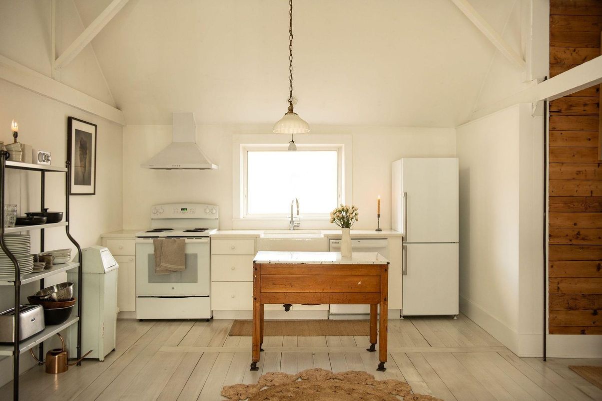 Interior, Kitchen, Pendant Lights, Wood Texture Flooring, Wooden Walls